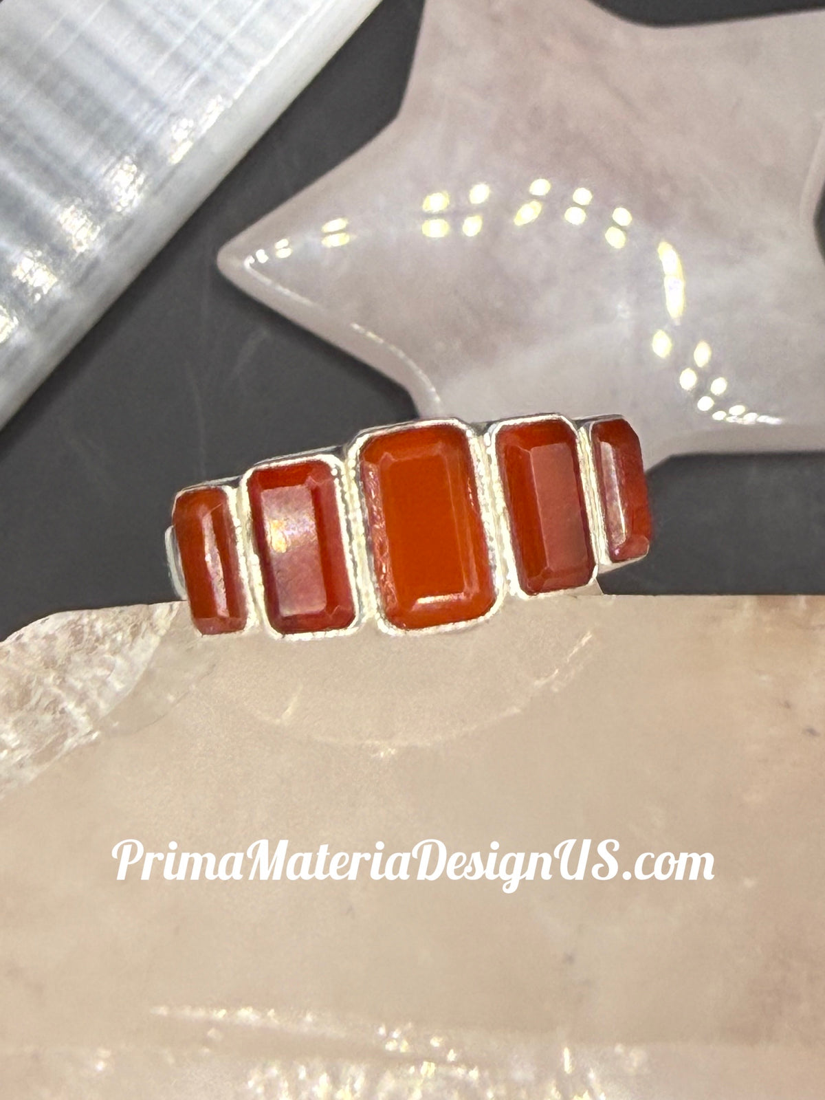 NEW - 5 Stone Bezel Set Carnelian Solid Silver Unisex Ring - Size 9