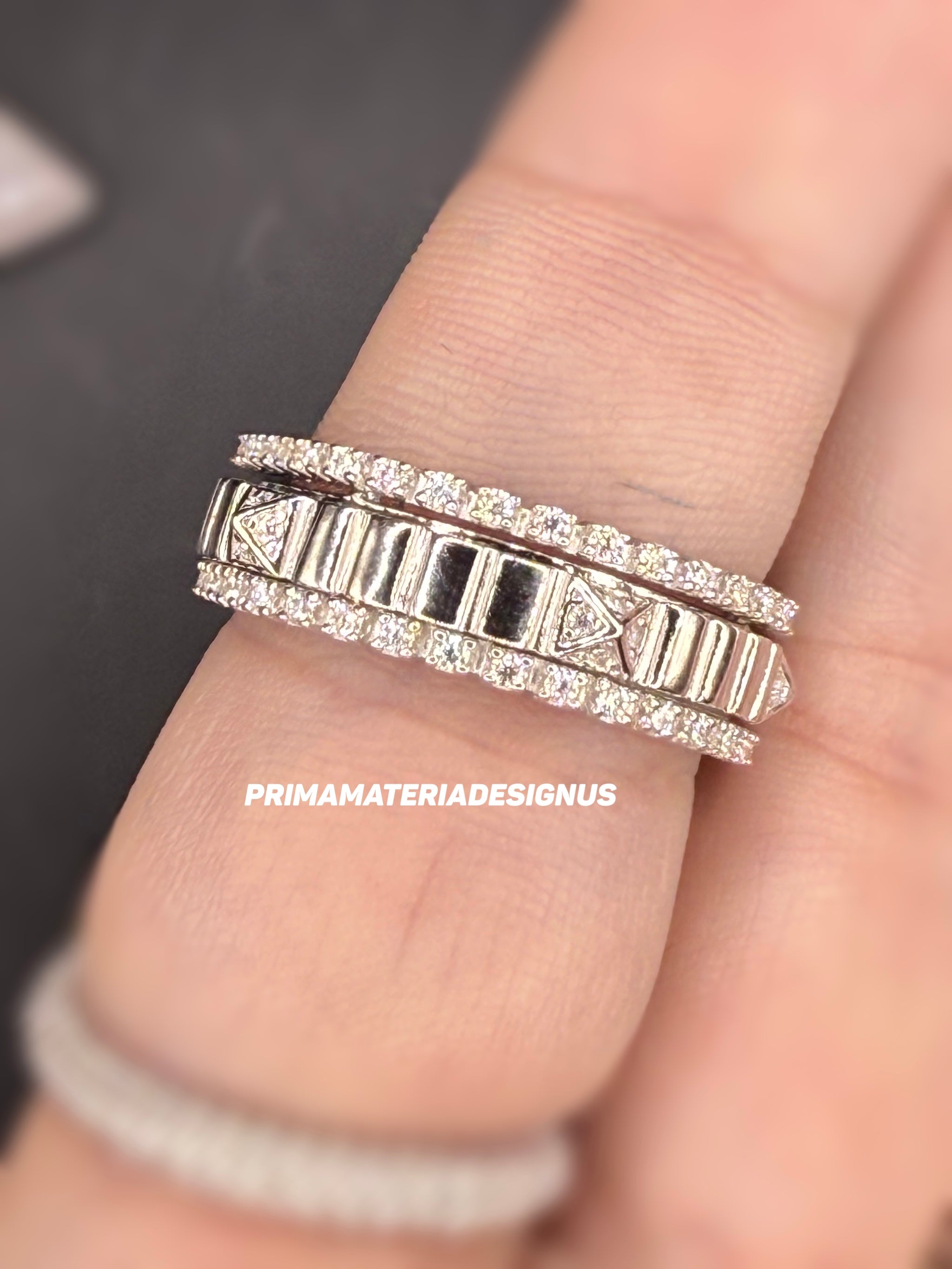NEW - .8 Carat twt Moissanite Sterling Silver Spinner Ring - Size 8