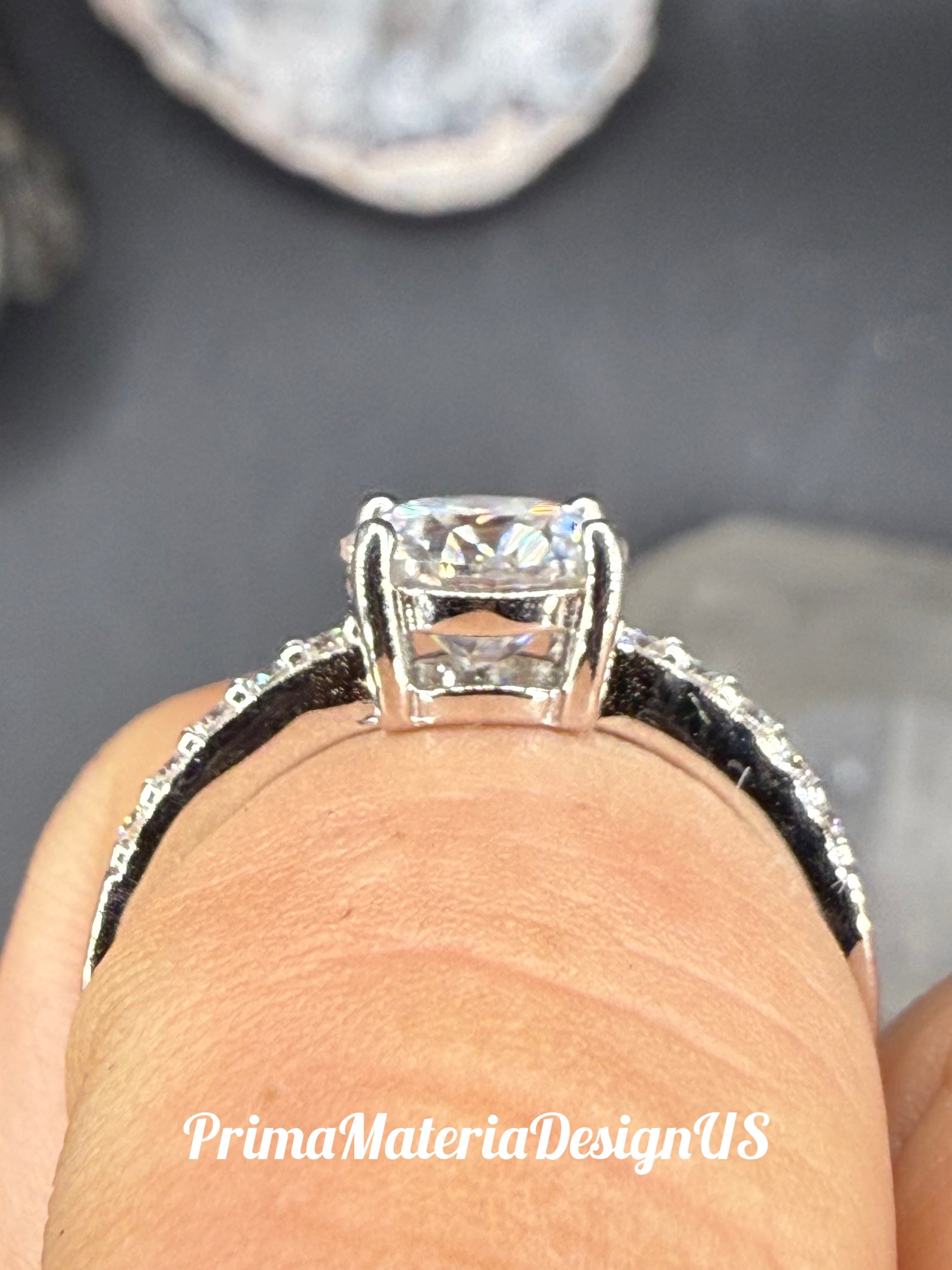 New - 1.36 Carat Brilliant Round Cut Moissanite Sterling Silver Engagement Ring - Size 6