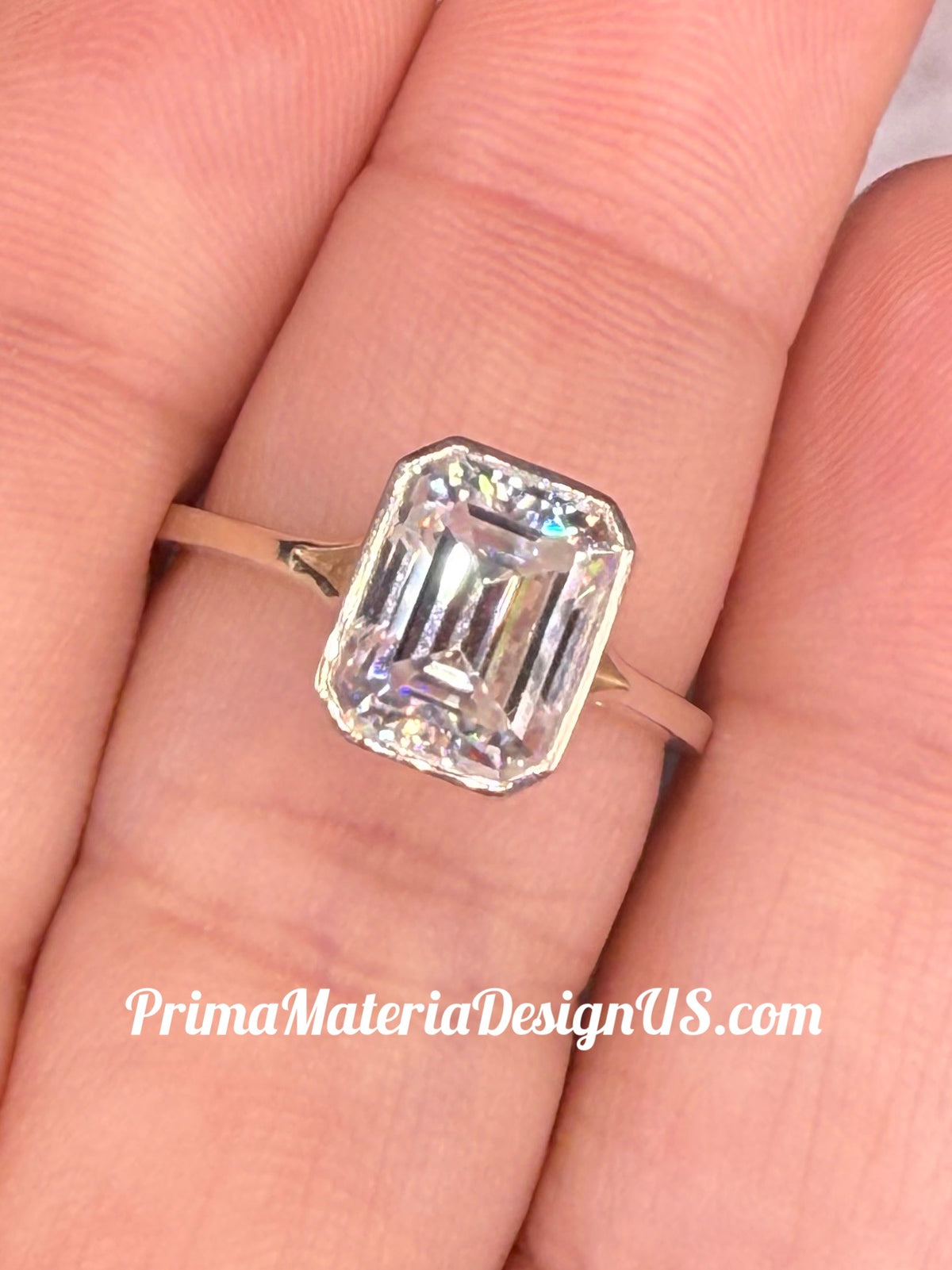 NEW - 3 Carat Emerald Cut Moissanite Solitaire Solid Silver Engagement Ring - Size 7