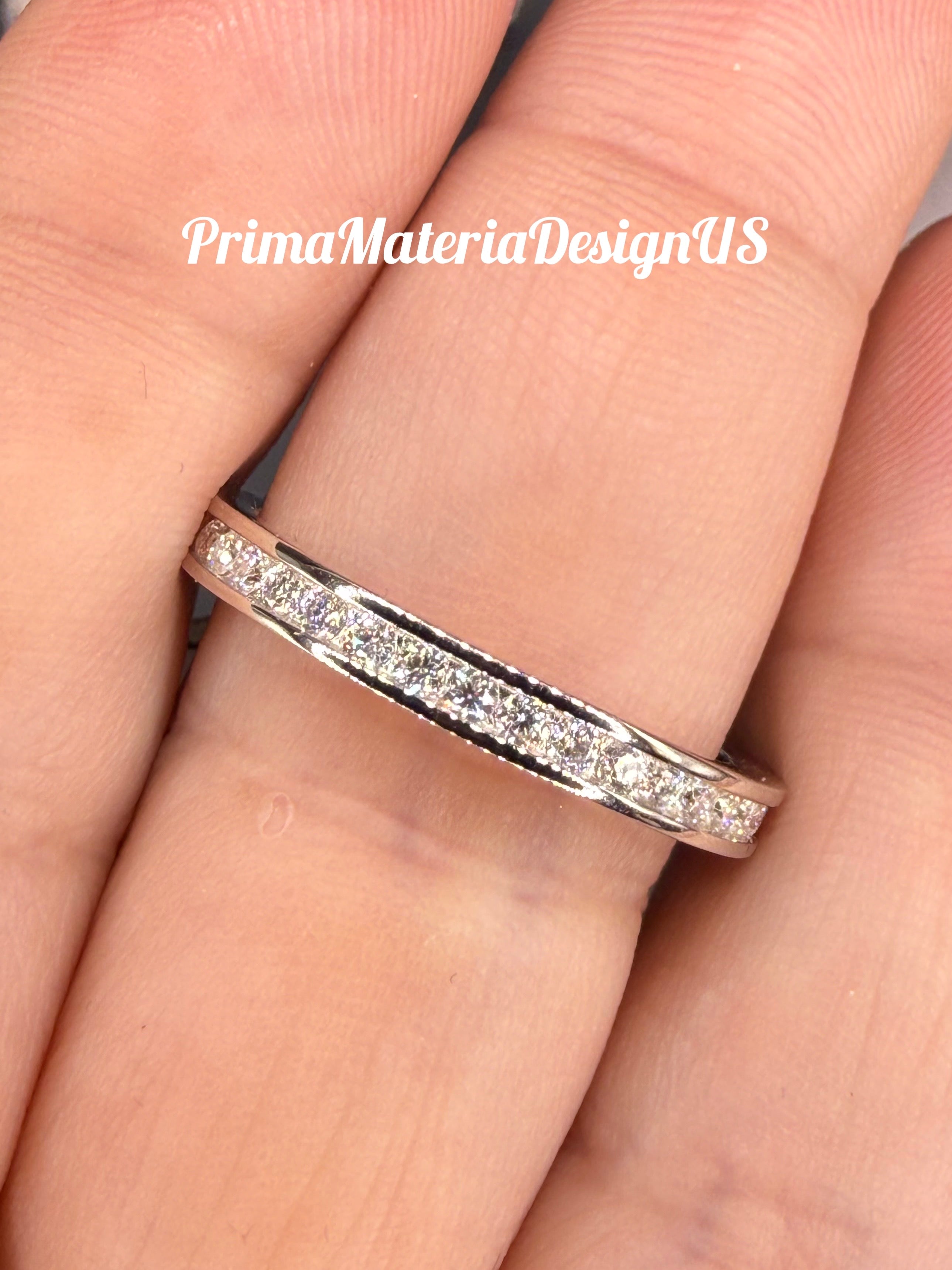 New - .76 Carat twt Moissanite Sterling Silver Unisex Wedding Band - Size 9