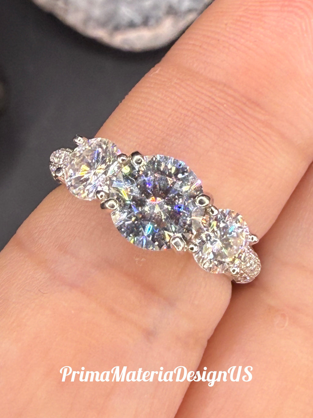 New - 2.38 Carat twt 3 Stone Moissanite Sterling Silver Engagement /Anniversary Ring - Size 6