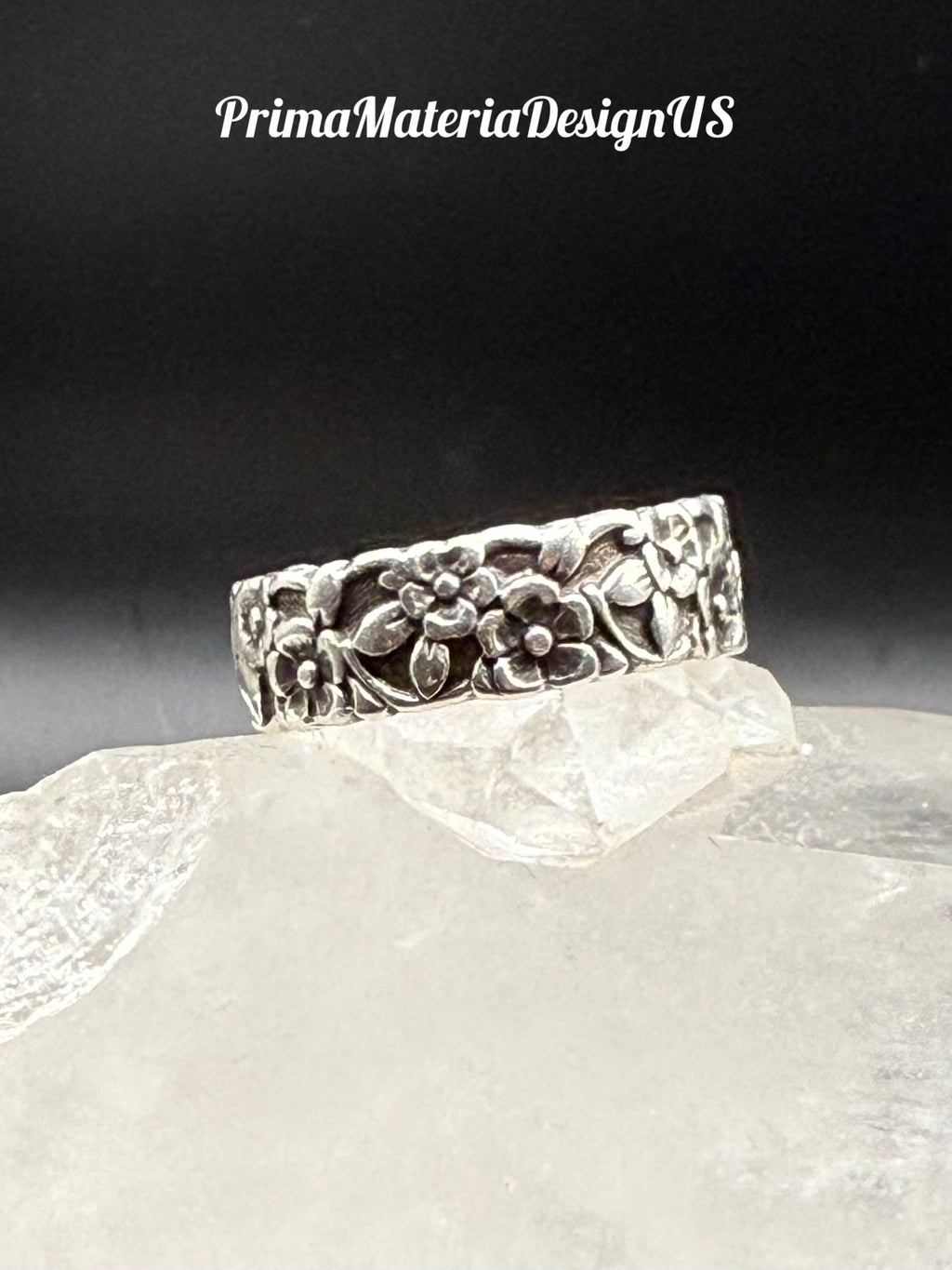 Vintage - 1940s Floral “Forget Me Not” Band - Size 8