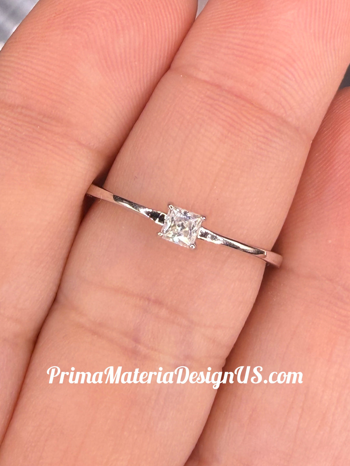 NEW - .15 Carat Petite Princess Cut Moissanite Solitaire Solid Silver Ring - Size 7