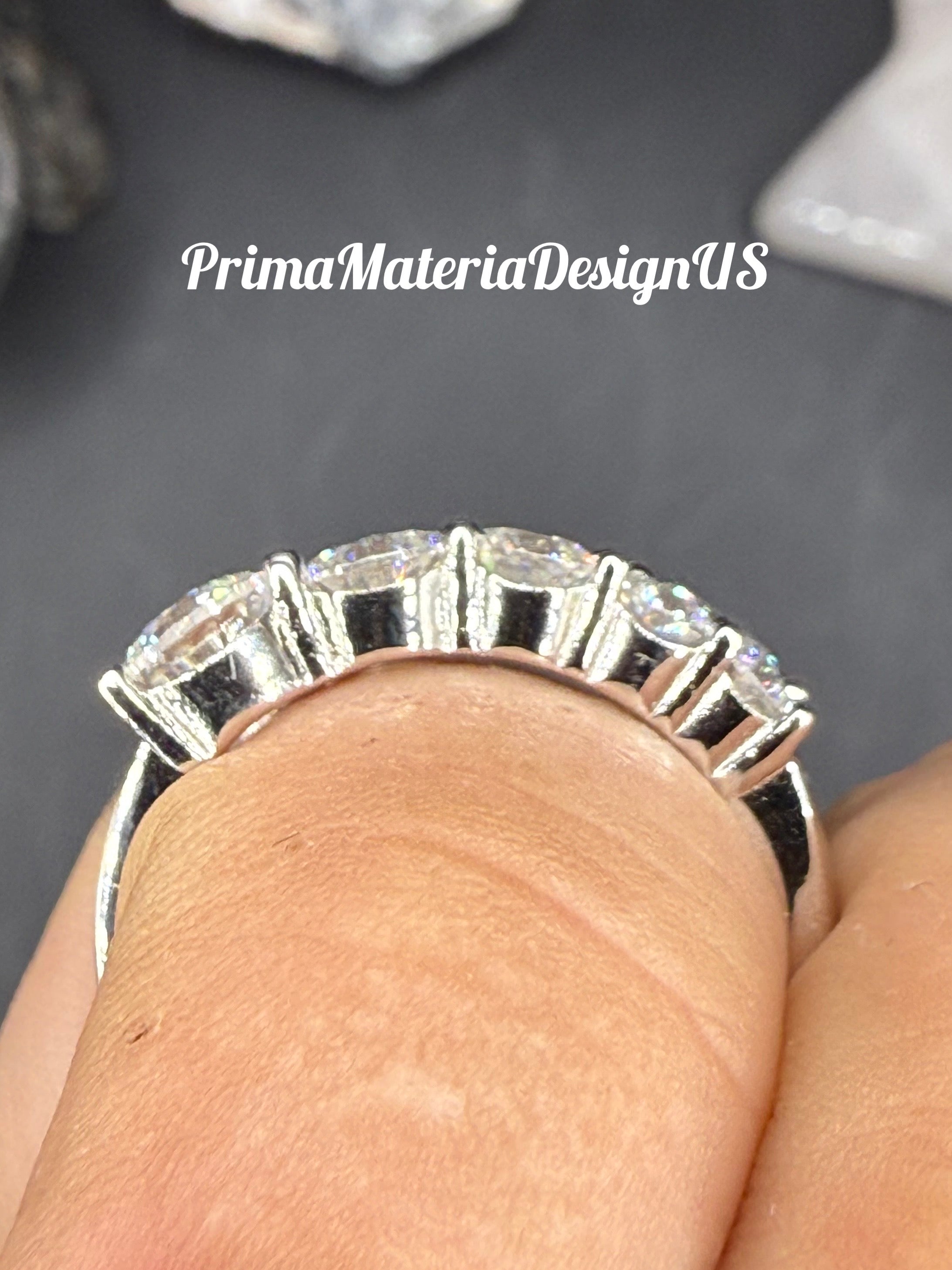 New - 5 Carat twt 10 Stone Moissanite Sterling Silver Ring - Size 7