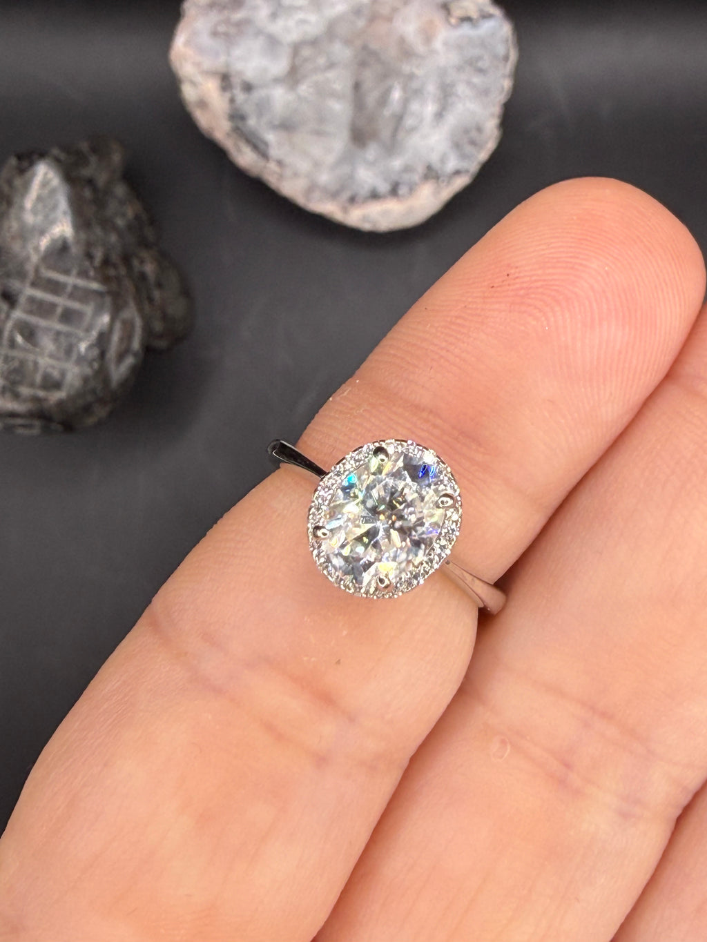 New - 1.61 Carat twt Oval Halo Moissanite Sterling Silver Engagement Ring - Size 5
