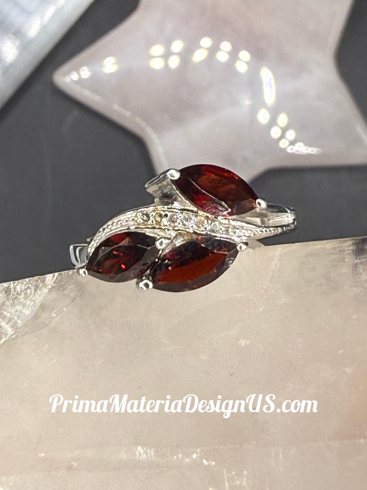 NEW - 1.97 Carat twt 3 Stone Natural Garnet Solid Silver Ring - Local Jeweler Made - Size 7