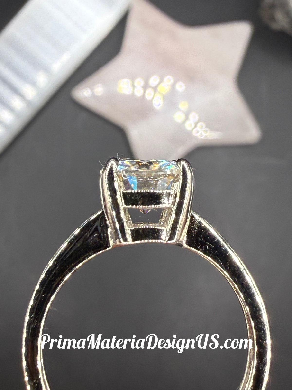 NEW - 2.1 Carat twt Brilliant Round Moissanite Solid Silver Engagement Ring - Size 8