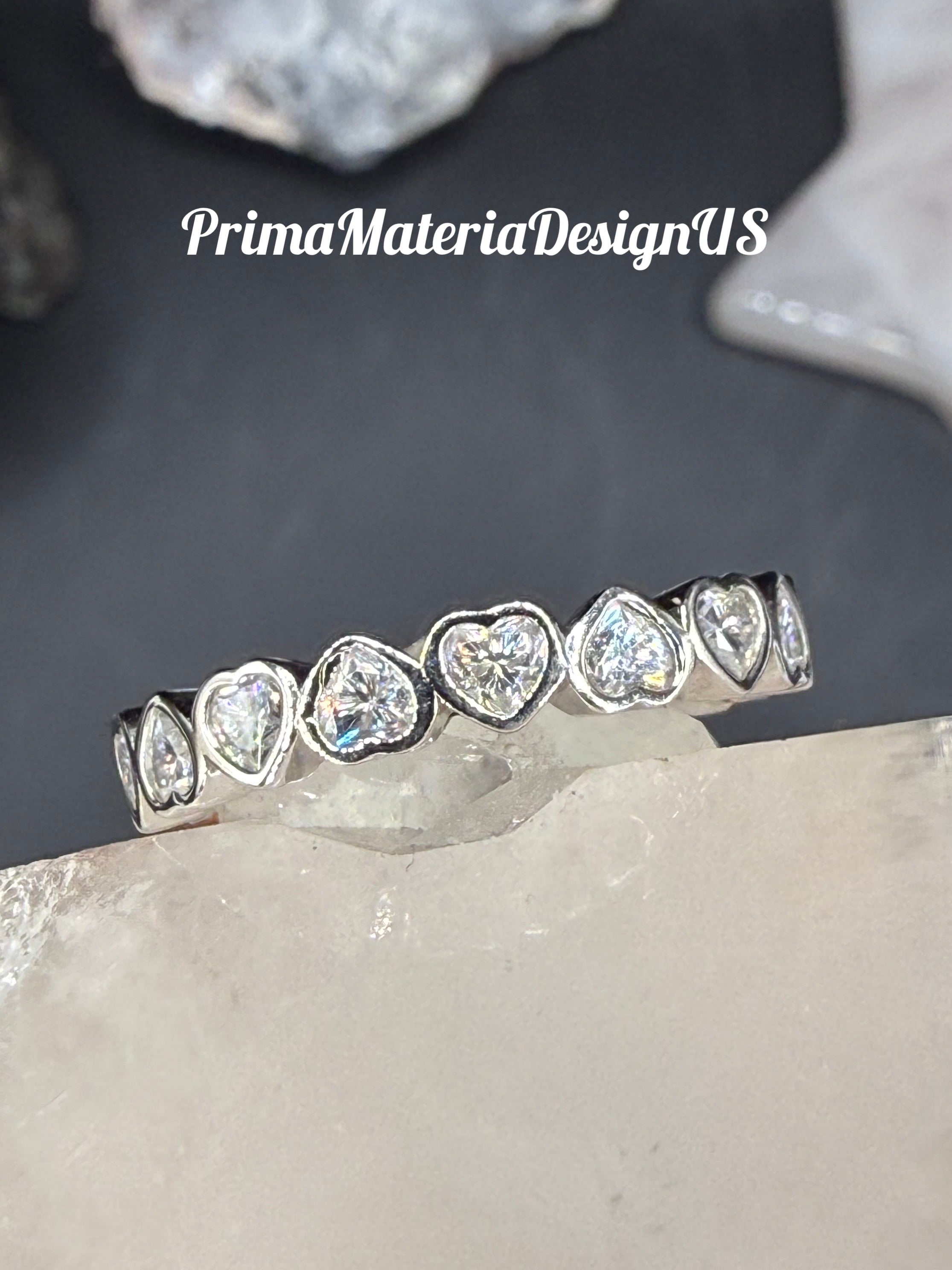New - 2.16 Carat twt Moissanite Hearts Sterling Silver Eternity Ring - Size 7