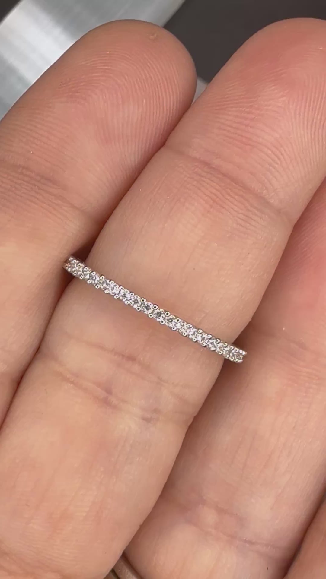 NEW - .32 Carat twt Moissanite Eternity Solid Silver Wedding Band - Size 7