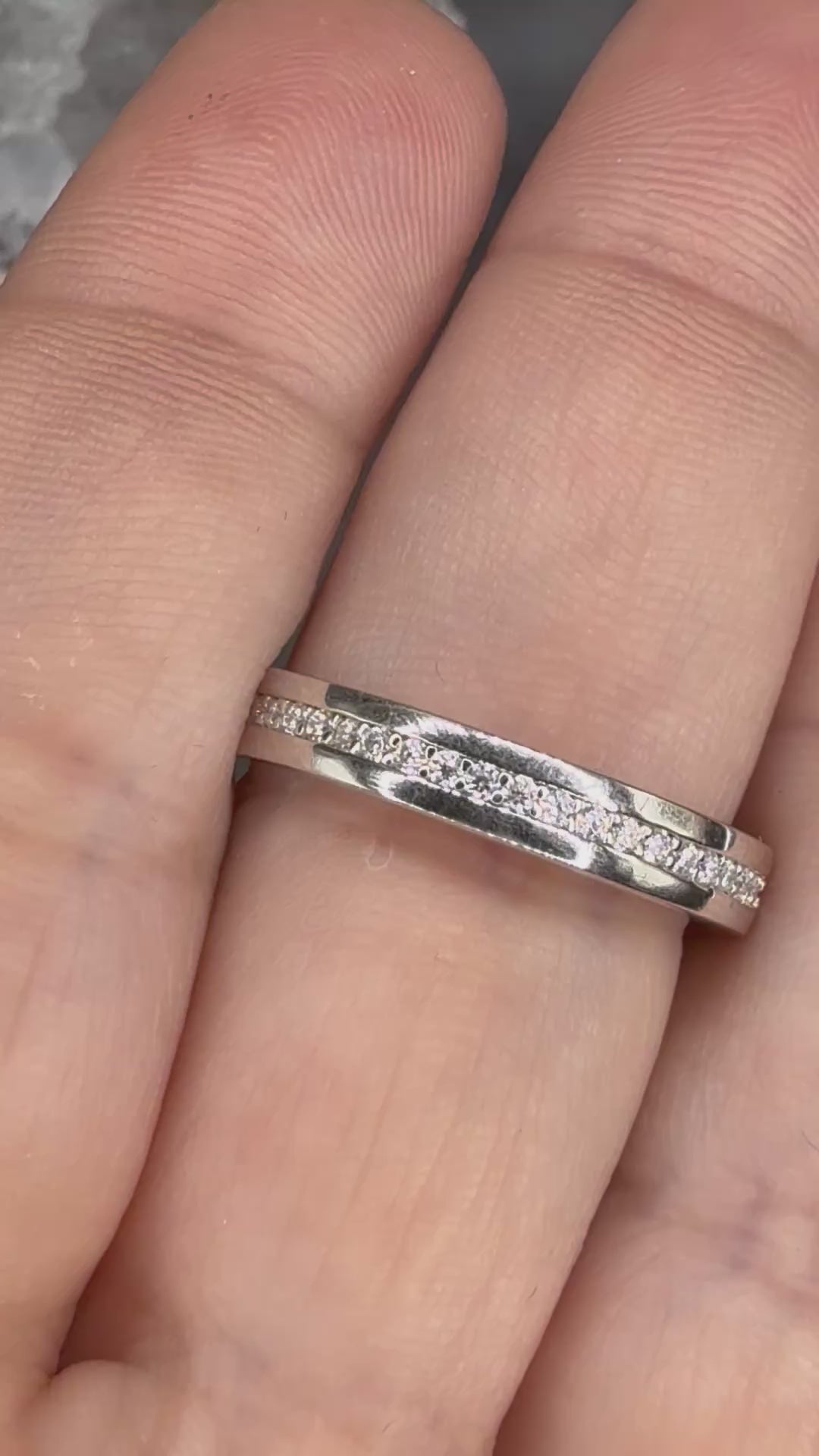New - .54 Carat twt Moissanite Sterling Silver Unisex Wedding Band - Size 9