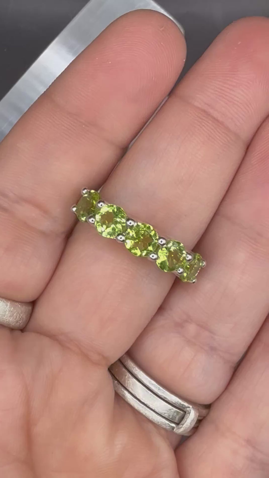 NEW - 3.24 Carat Natural Peridot 5 Stone Solid Silver Ring - Local Jeweler Made - Size 8