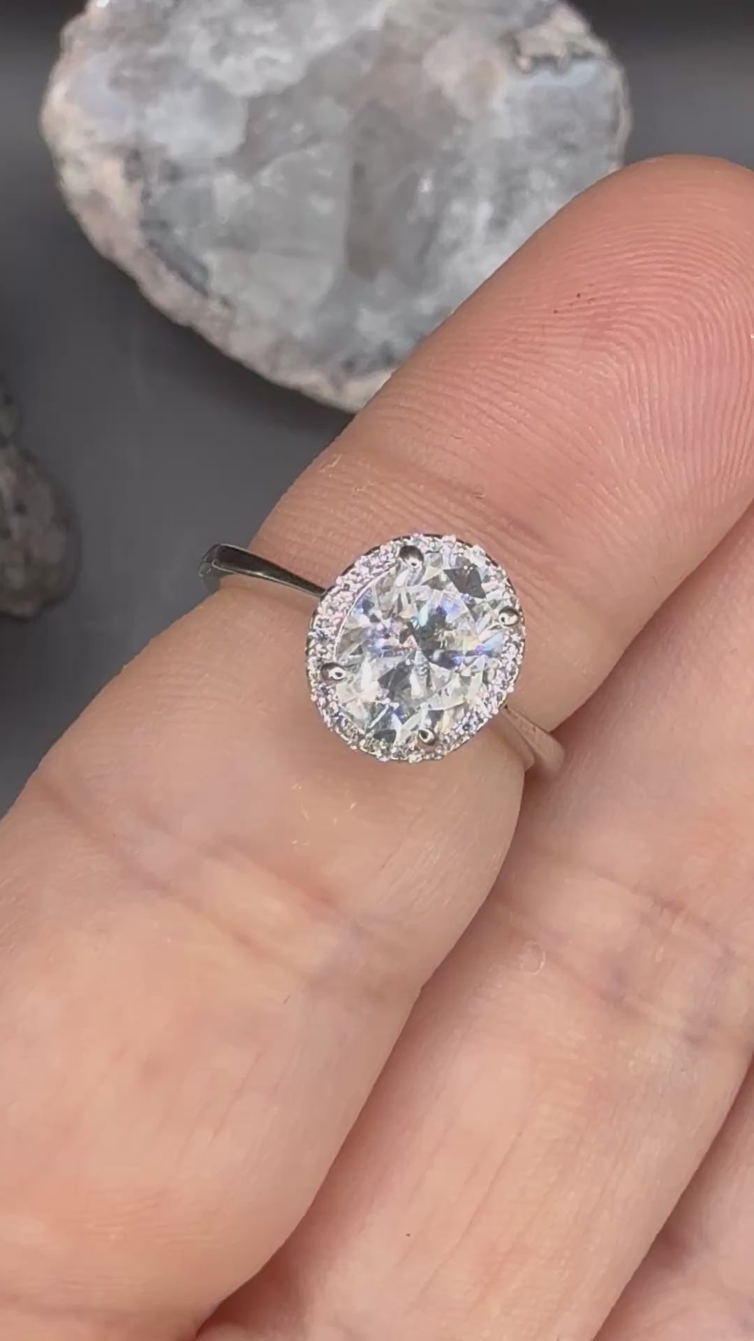 New - 1.61 Carat twt Oval Halo Moissanite Sterling Silver Engagement Ring - Size 5