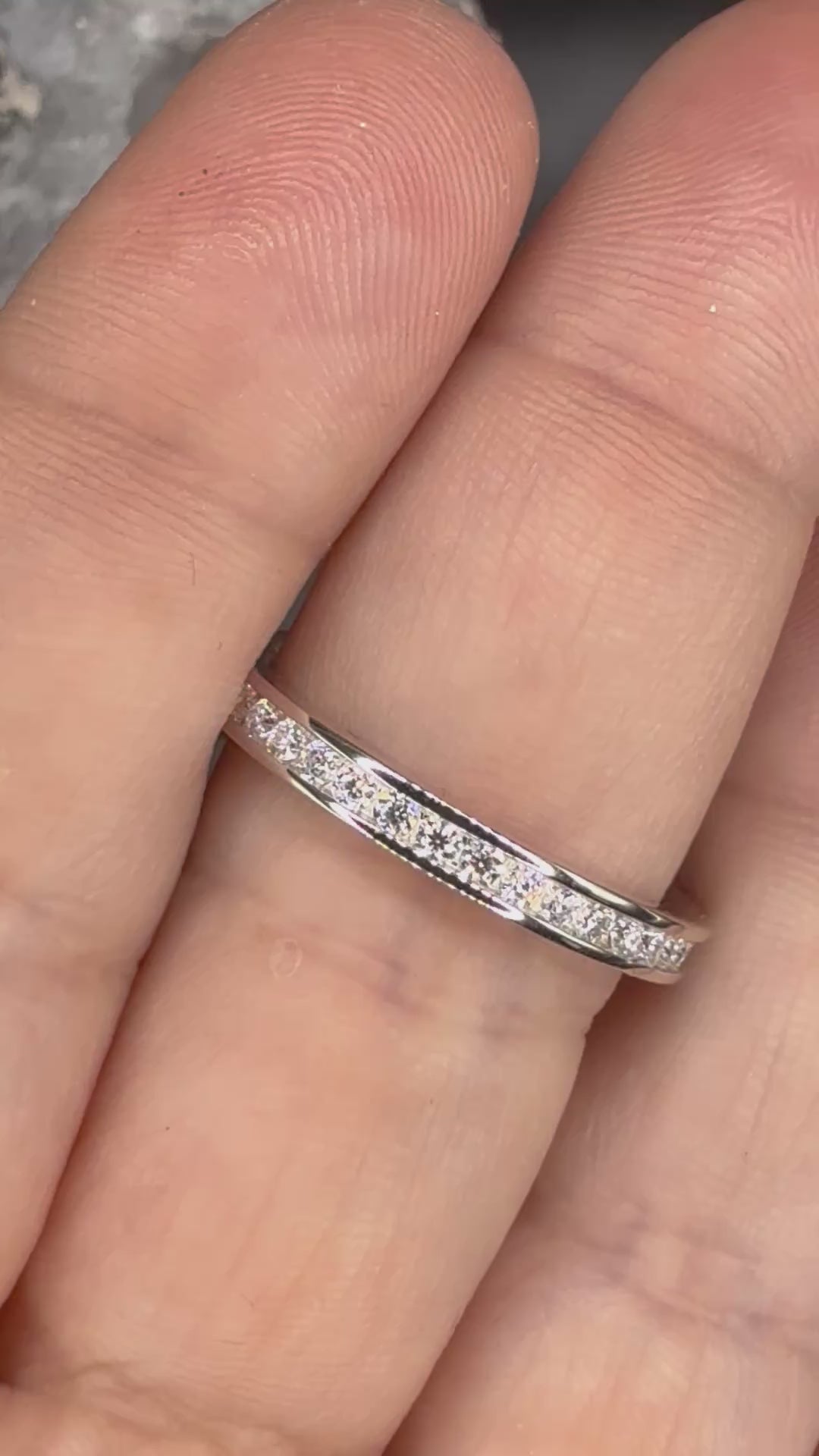 New - .76 Carat twt Moissanite Sterling Silver Unisex Wedding Band - Size 9