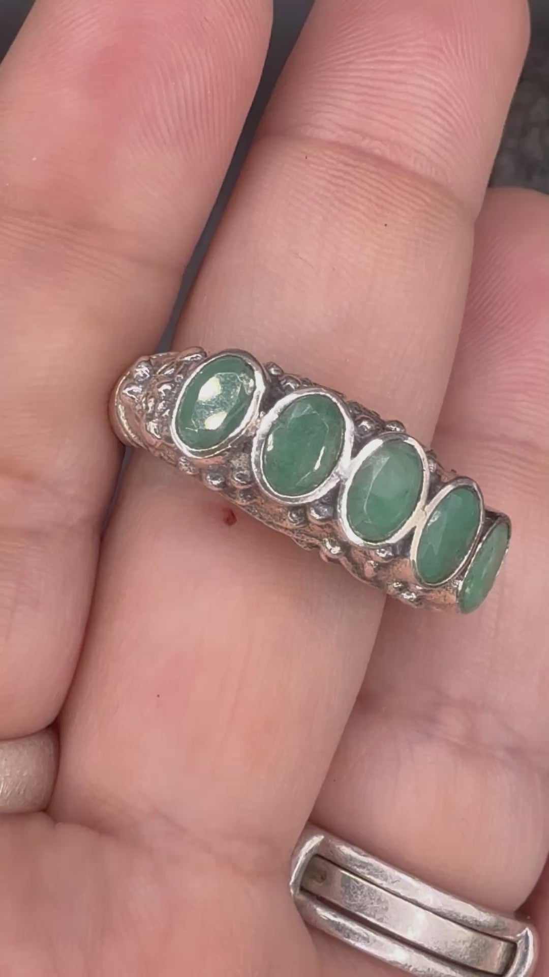 Vintage - 5 Stone Genuine Emerald and Sterling Silver Ring - Size 10