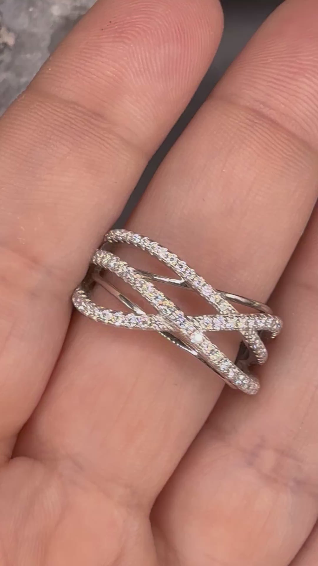 New - 1.1 Carat twt Moissanite Sterling Silver Crossing Bands Ring - Size 9