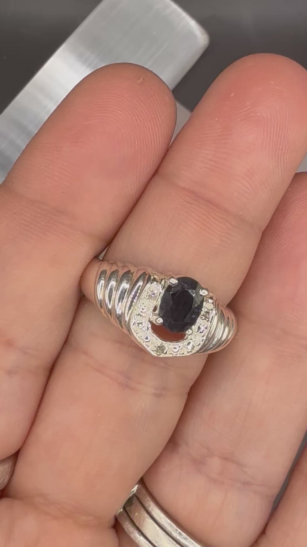 NEW - .76 Carat Natural Sapphire + Diamond Solid Silver Horseshoe Ring - Local Jeweler Made - Size 7