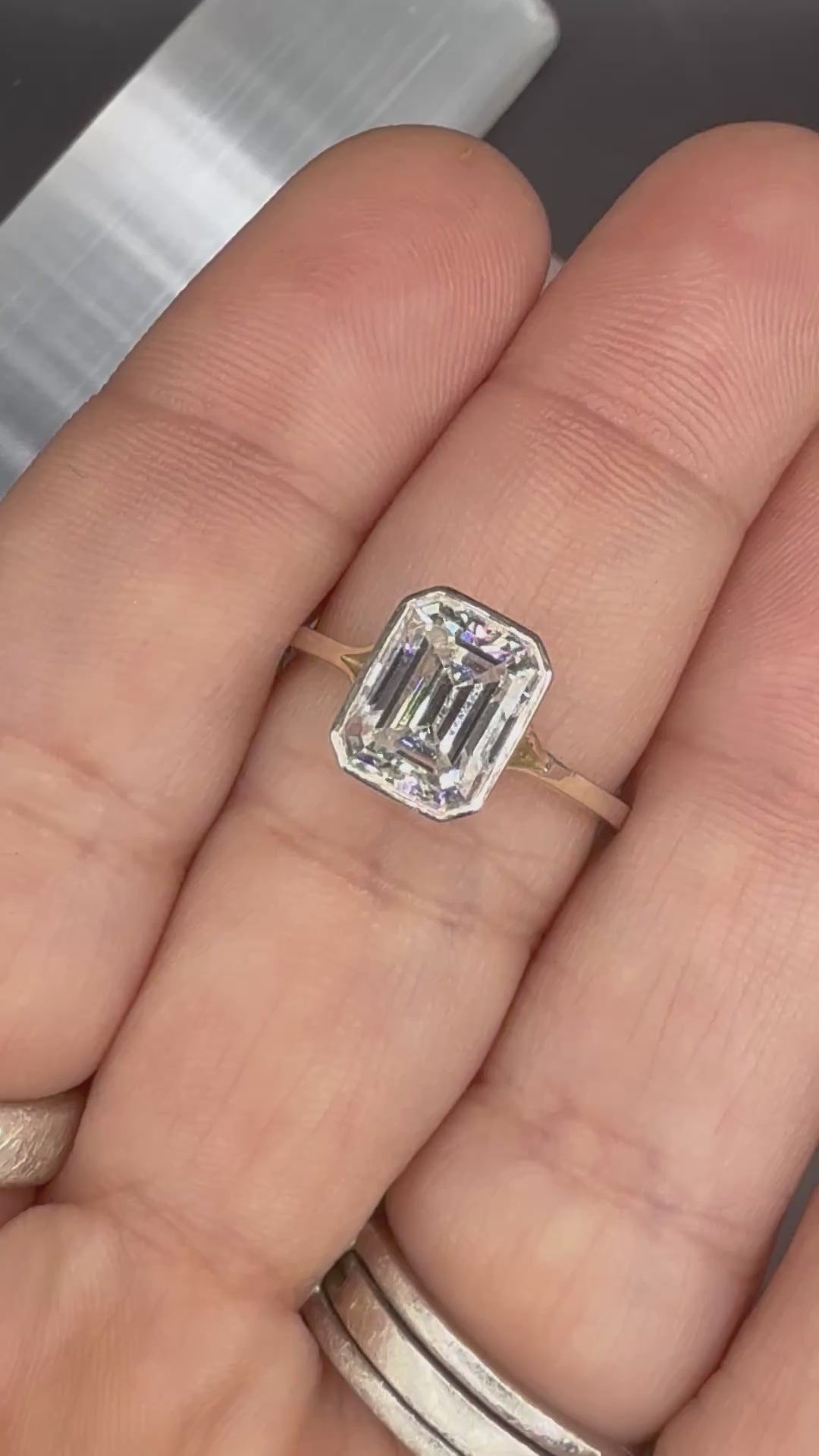 NEW - 3 Carat Emerald Cut Moissanite Solitaire Solid Silver Engagement Ring - Size 7