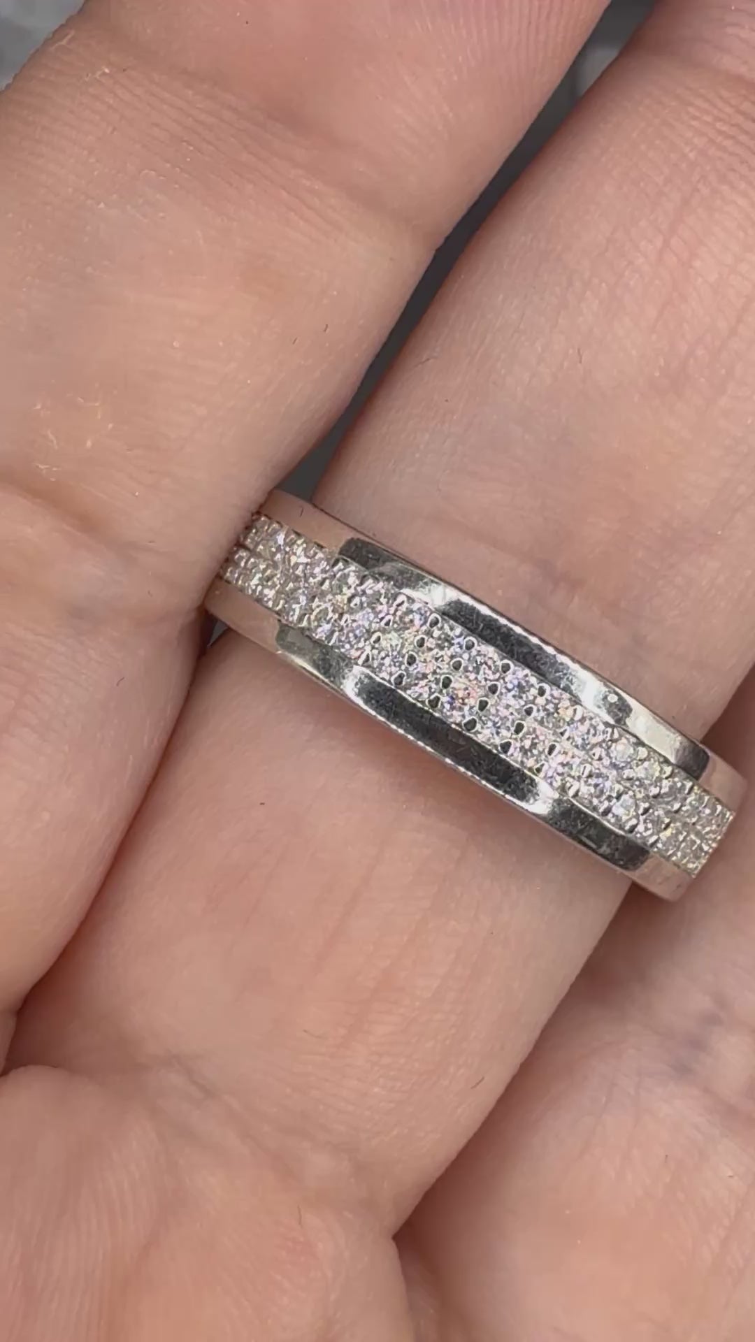 NEW - .8 Carat twt Double Row Half Eternity Sterling Silver Moissanite Unisex Wedding Band - Size 9