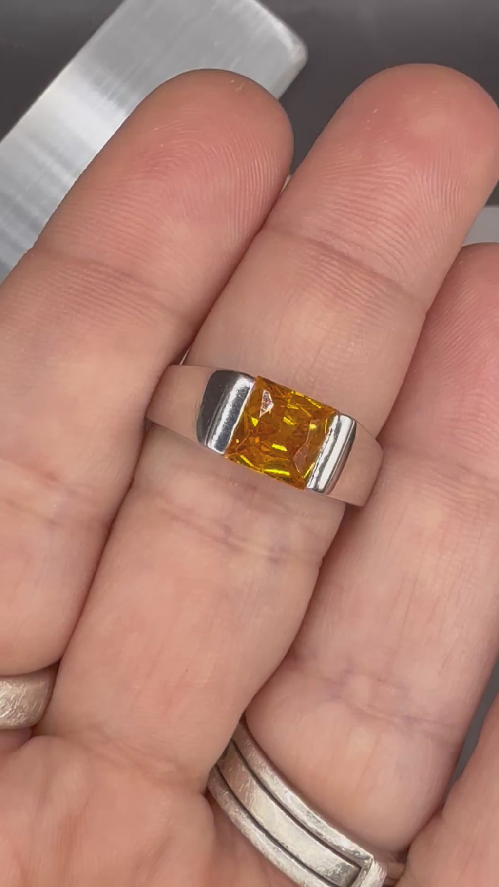 NEW - 1.5 Carat Natural Citrine Solitaire Solid Silver Unisex Ring - Local Jeweler Made - Size 7